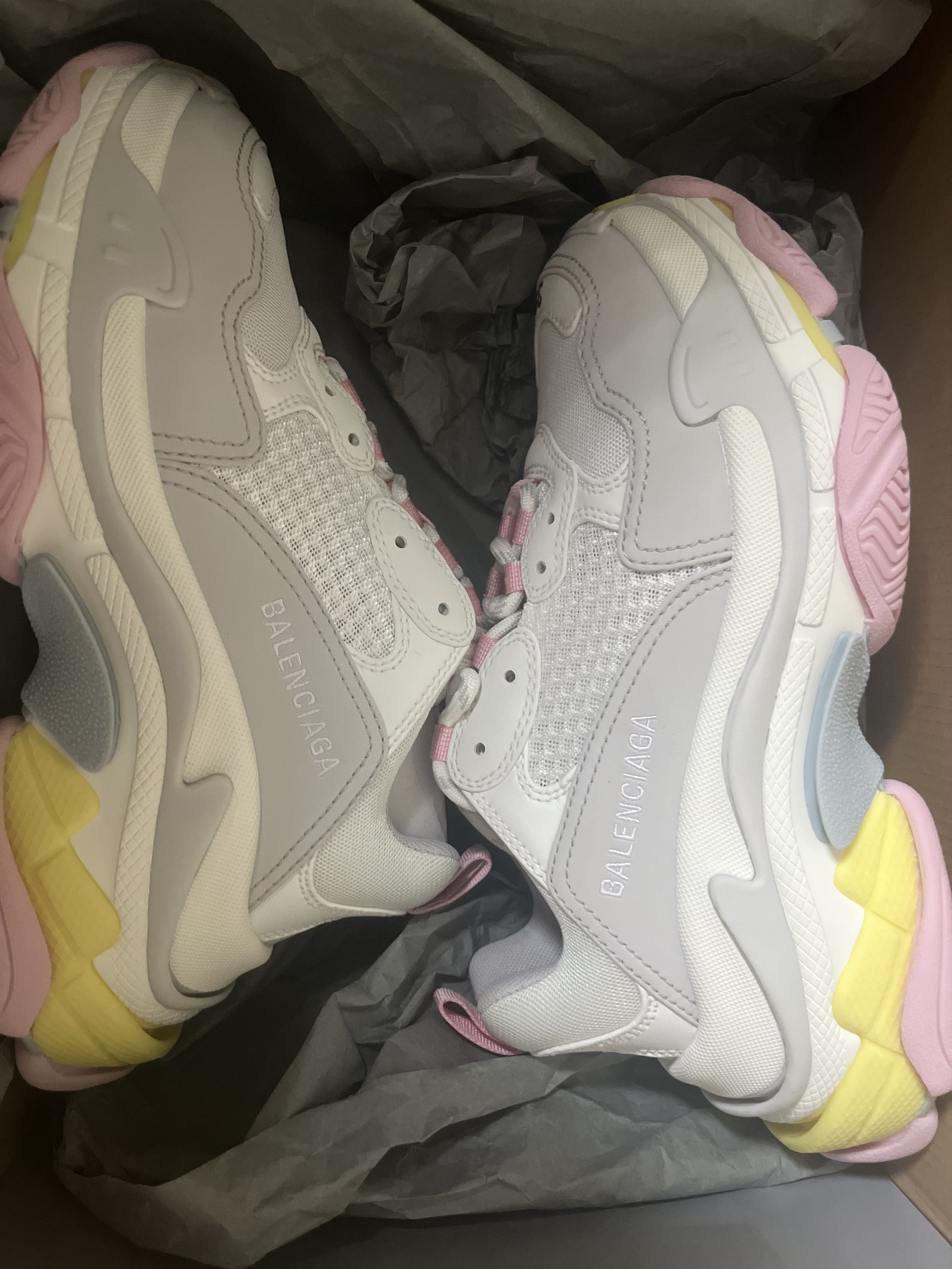 Balenciaga Balenciaga Wmns Triple S Sneaker 'White Multi Size US 8 / IT 38 - 3 Thumbnail