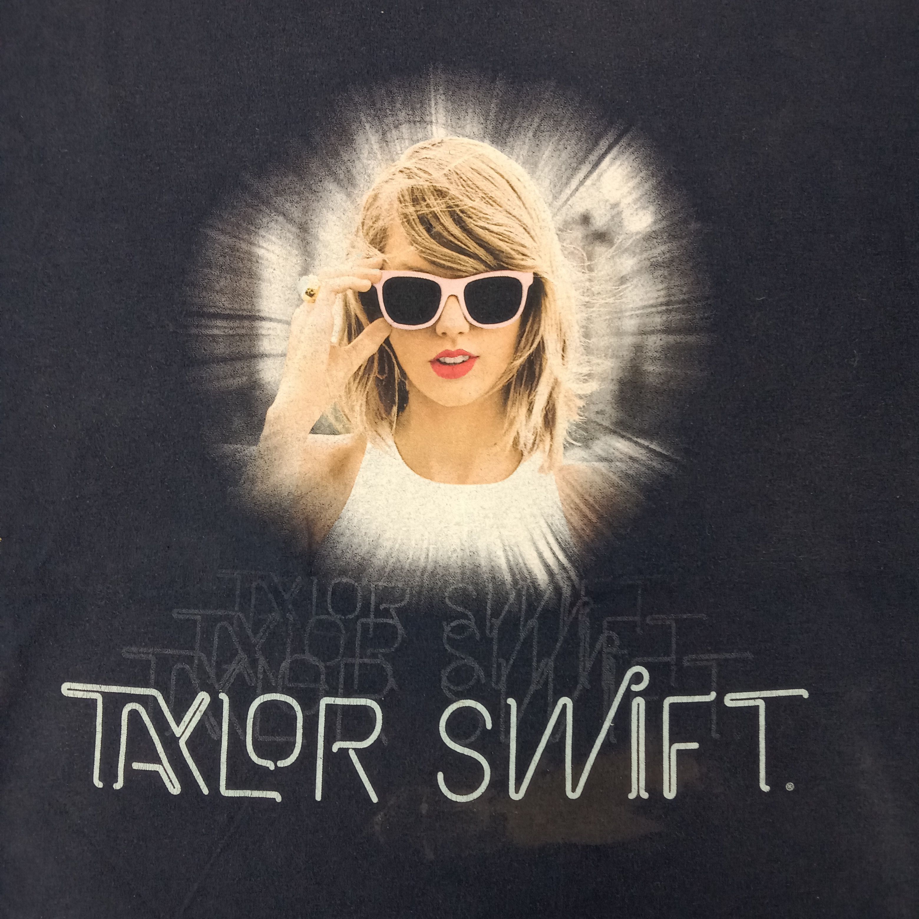 Band Tees × Vintage Taylor Swift American Singer Songwriter Tour Tshirt Size US XL / EU 56 / 4 - 2 Thumbnail