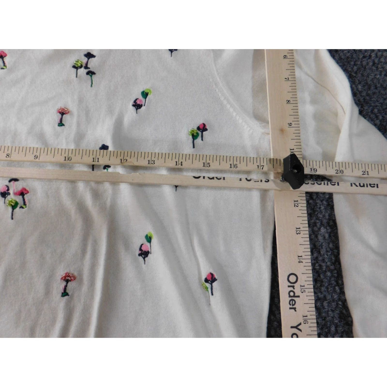 Ann Taylor Ann Taylor Sweater Pullover Floral Knit Crew Neck Beige Medium M Women Size M / US 6-8 / IT 42-44 - 7 Thumbnail