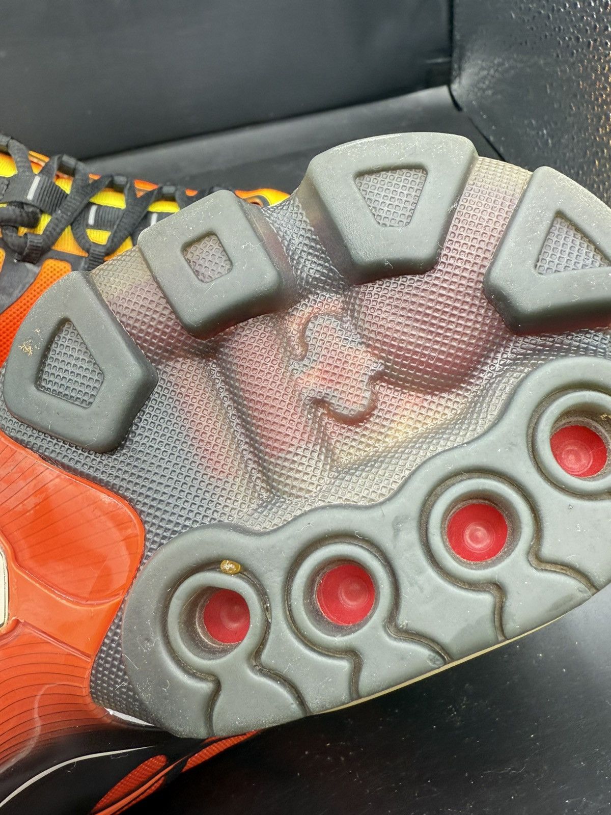 Nike NIKE AIR PLUS TN TIGER Size US 10 / EU 43 - 7 Thumbnail