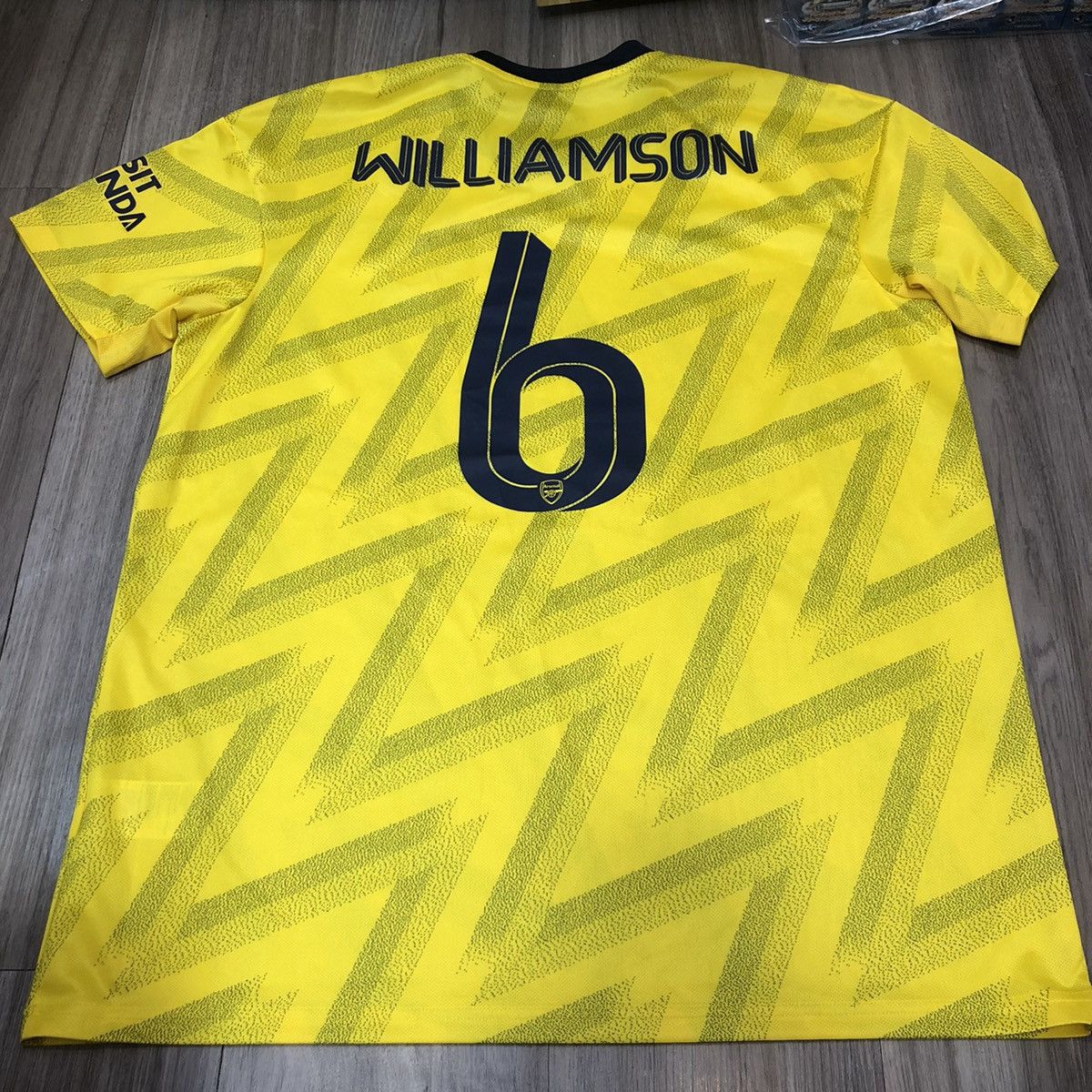 Adidas Arsenal 19/20 women team away shirt #6 Williamson Size US XL / EU 56 / 4 - 2 Thumbnail