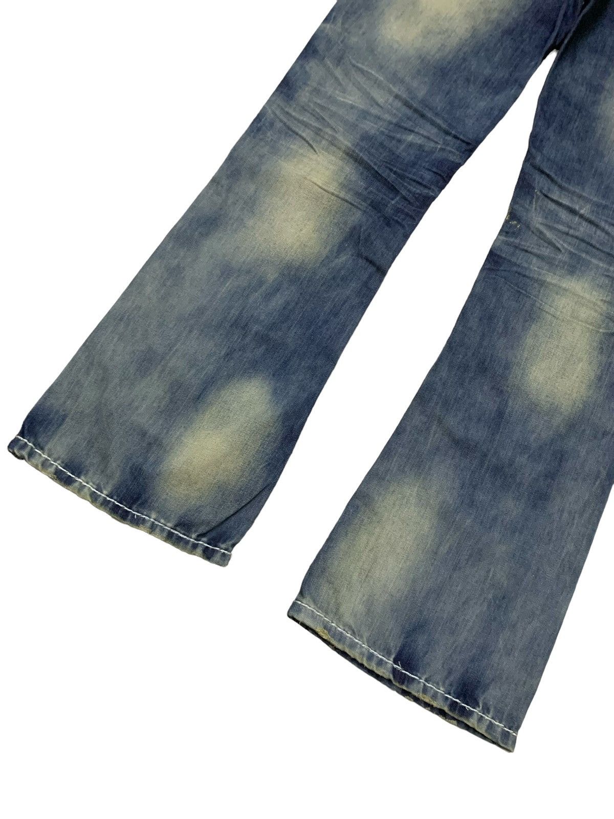 True Religion True Religion Billy Giant Big T Stitch Enzyme Flared Jeans Size US 30 / EU 46 - 14 Thumbnail