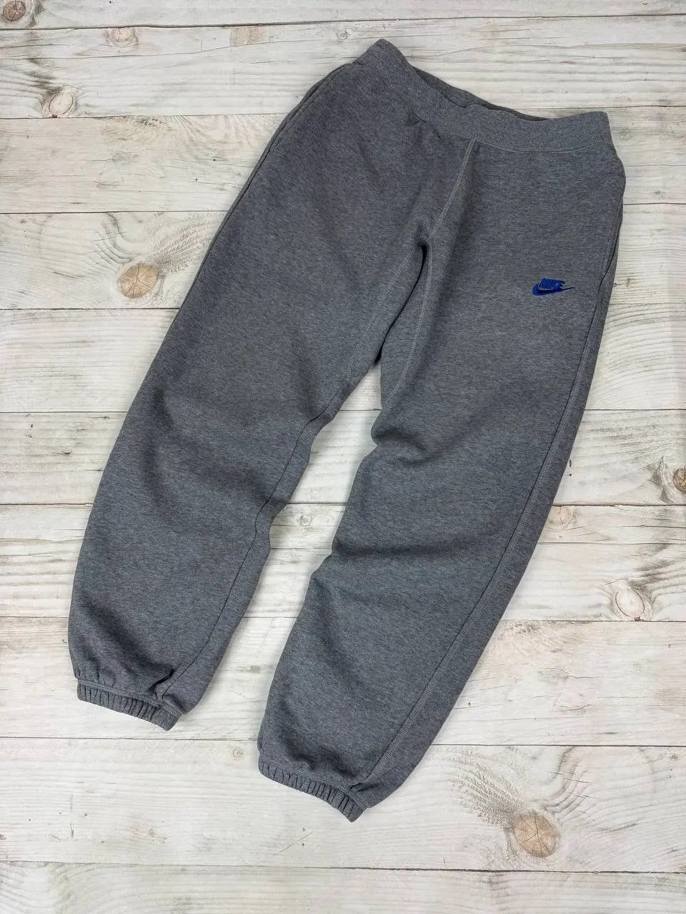 Nike Vintage Nike Sweatpants Baggy Swoosh Y2K Size US 32 / EU 48 - 1 Thumbnail