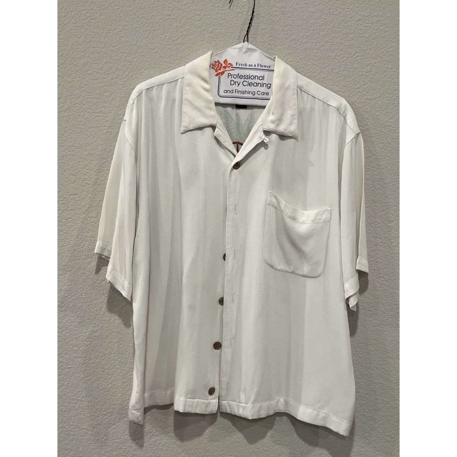 Tommy Bahama TOMMY BAHAMA Hawaiian Rayon Button-Up Shirt Men's Medium Ivory Floral Short Sleeve Size US M / EU 48-50 / 2 - 5 Thumbnail