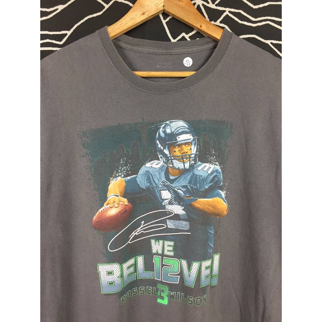 NFL × Sports Specialties × Vintage Seattle Seahawks NFL Russell Wilson We Believe Tee Size US L / EU 52-54 / 3 - 3 Thumbnail