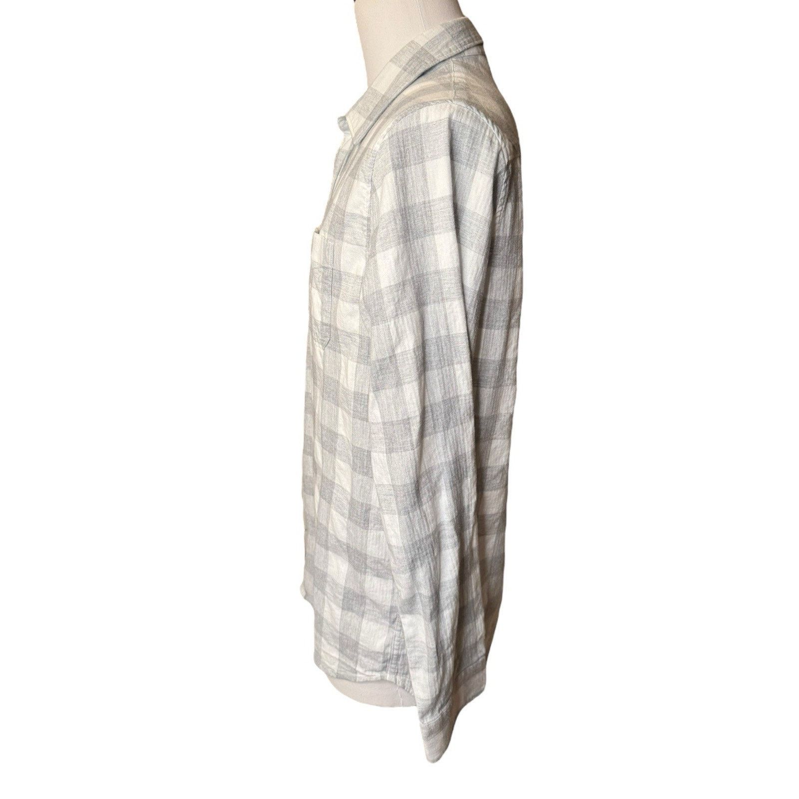TravisMathew Travis Mathew Cotton Button Up Golf Shirt Light Flannel Gray Size US L / EU 52-54 / 3 - 3 Thumbnail