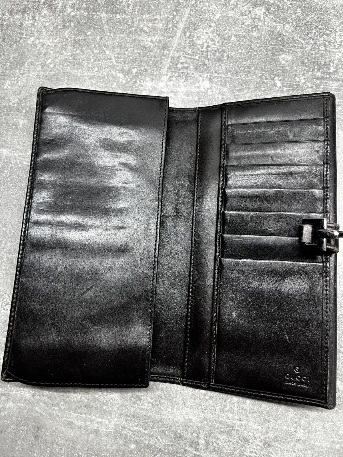 Gucci Vintage Gucci GG Canvas & Leather Wallet w/ Lock Accent Size ONE SIZE - 7 Thumbnail