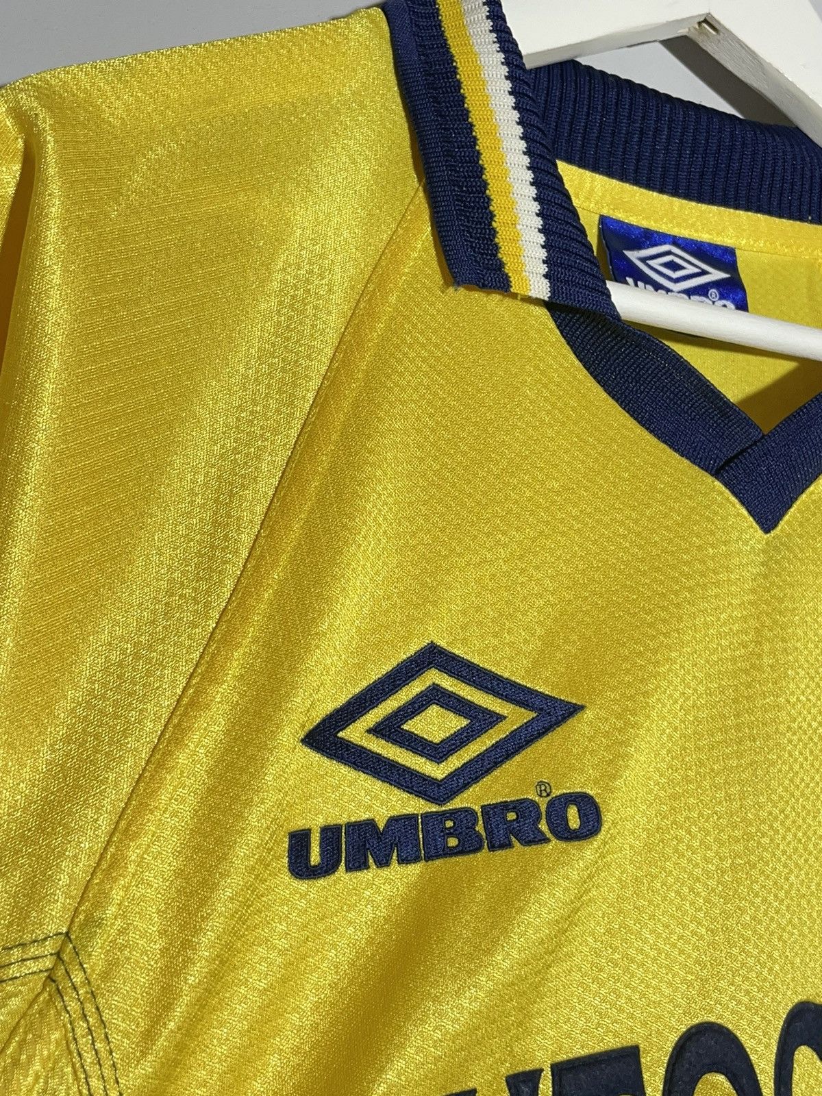 Umbro × Vintage Chelsea FC Umbro 1998/99 Away Y2k Streetwear Football Shirt Size US XL / EU 56 / 4 - 5 Thumbnail