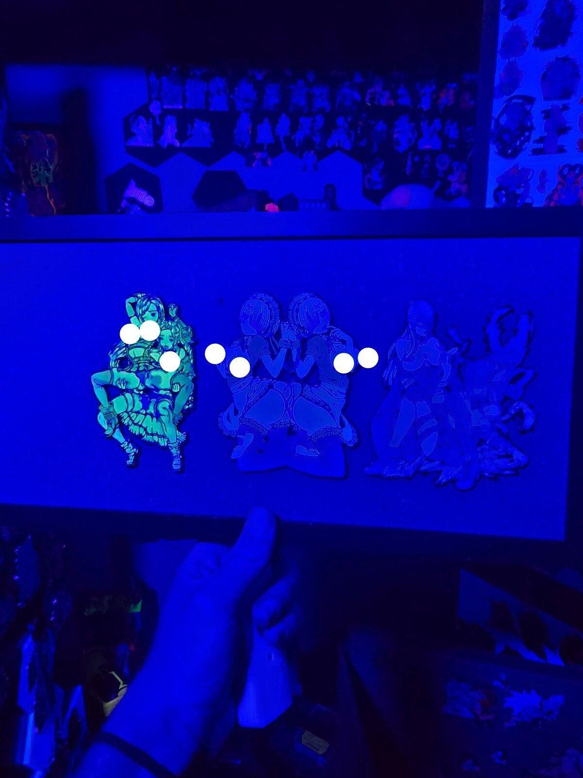 Independent Truck Co. dapingoat lewd enamel pin 3 pack GLOW IN THE DARK Size ONE SIZE - 4 Thumbnail