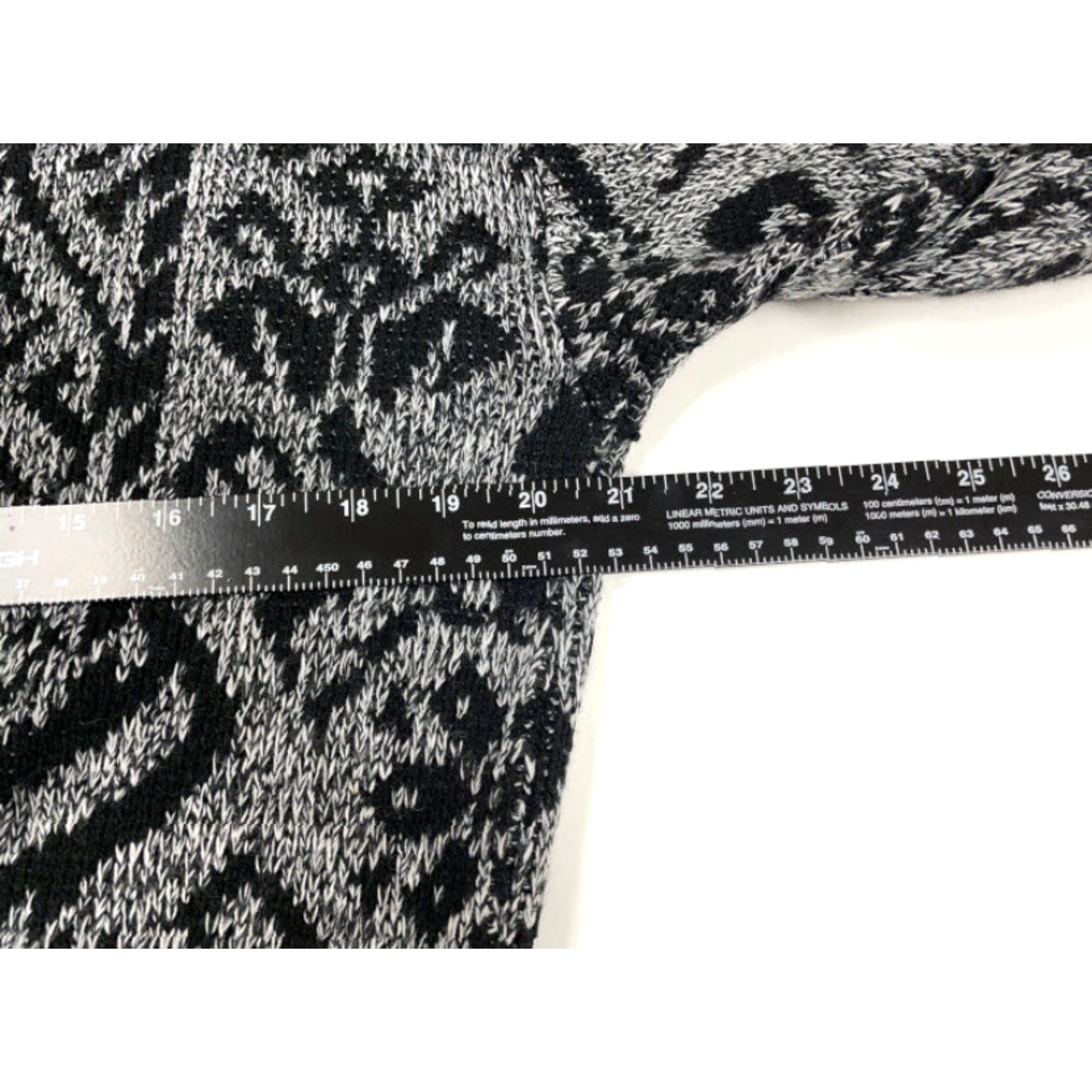 Vintage VTG 90s Paisley Pullover Sweater Women M Gray USA Made College Point Knit Crew Neck Long Sleeve Geometric Hipster Vintage Sweater Women M Size M / US 6-8 / IT 42-44 - 6 Thumbnail