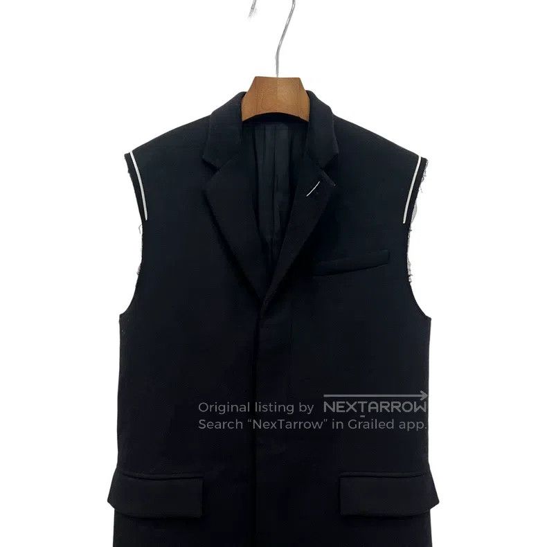 Dior Dior Black woollen coat Size US S / EU 44-46 / 1 - 3 Thumbnail
