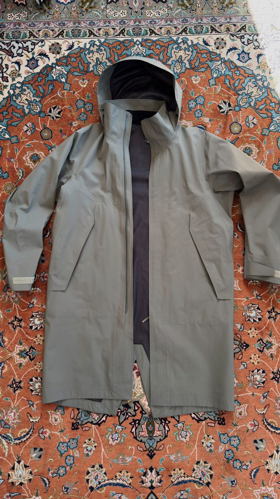 image of New Arcteryx Veilance Monitor Coat — M in Grey, Men's (Size Medium)