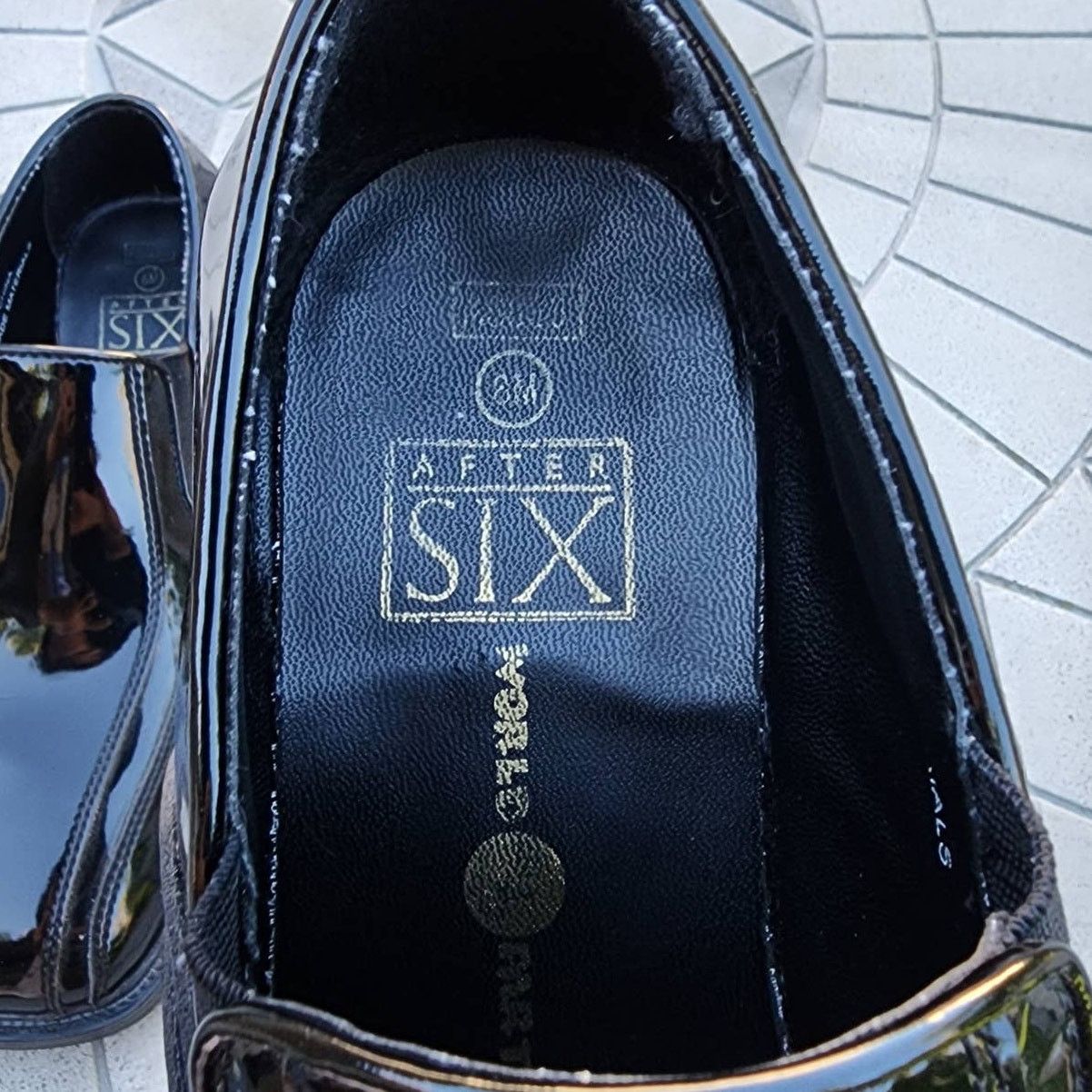 After Six After Six Patent Faux Leather Slip On Tuxedo Dress Shoes 8 Size US 8 / EU 41 - 5 Thumbnail