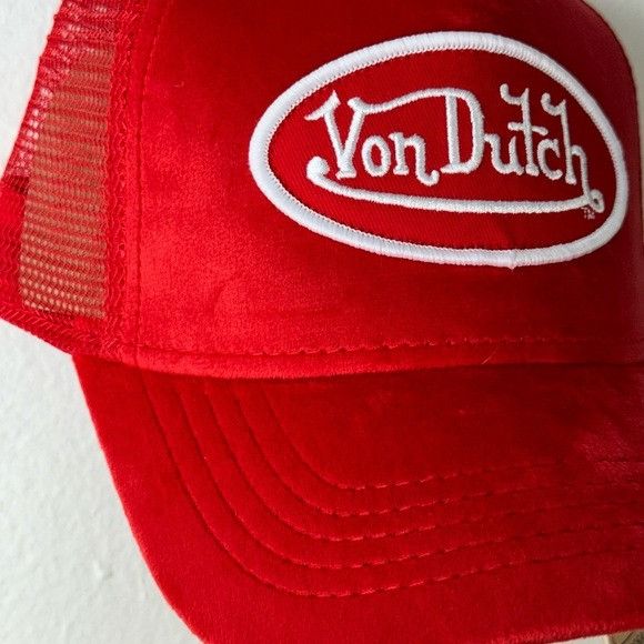 Designer × Von Dutch NWT VON DUTCH VELVET RED TRUCKER HAT Size ONE SIZE - 4 Thumbnail