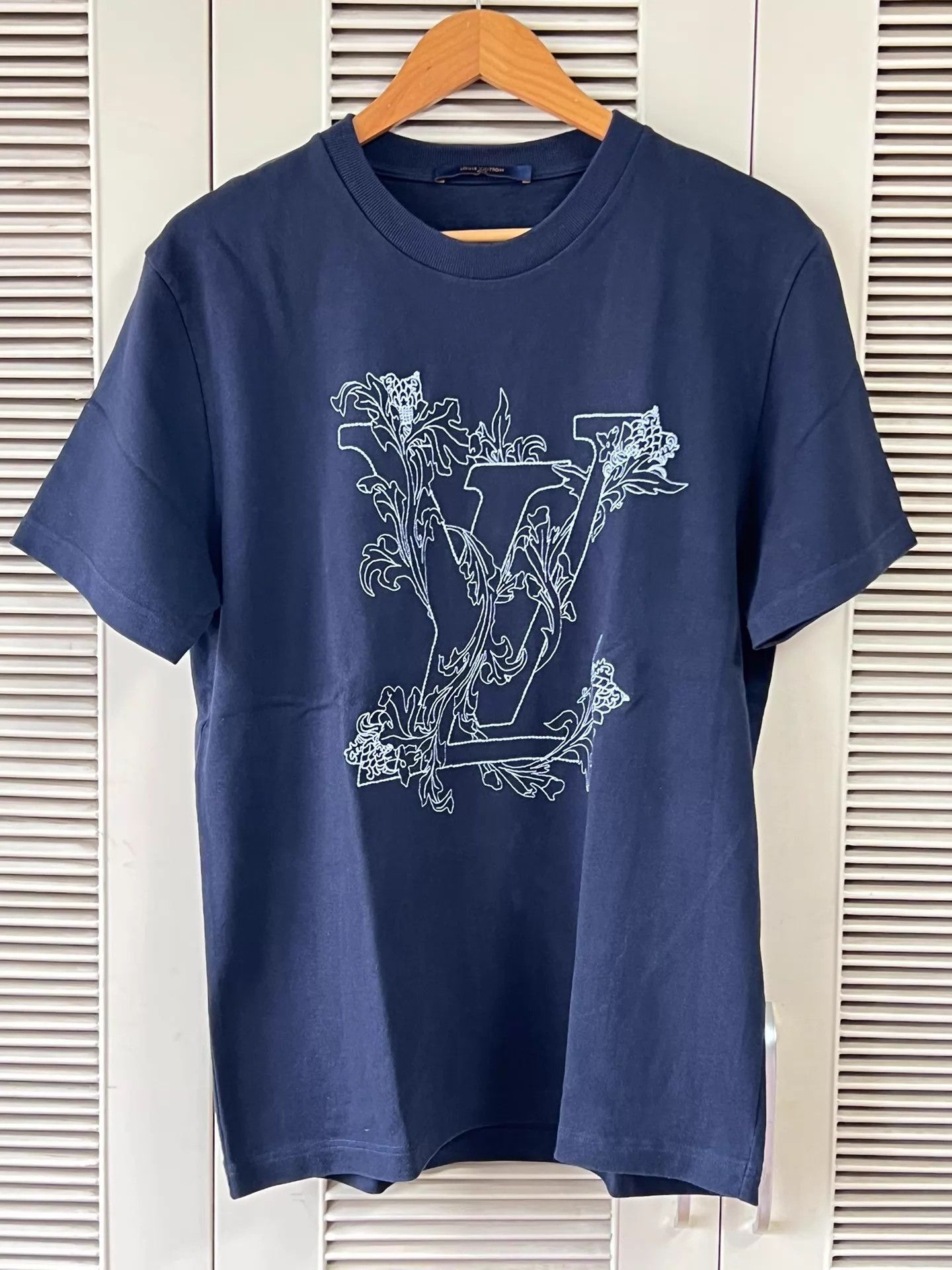 Louis Vuitton Blue Short-Sleeve Graphic T-Shirt Size M Size US M / EU 48-50 / 2 - 1 Thumbnail
