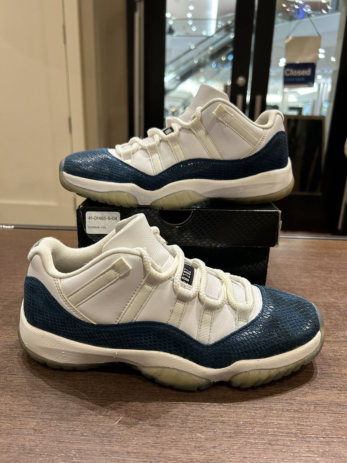 Jordan Brand Jordan 11 Low ‘Navy Snakeskin’ Size US 8 / EU 41 - 1 Thumbnail