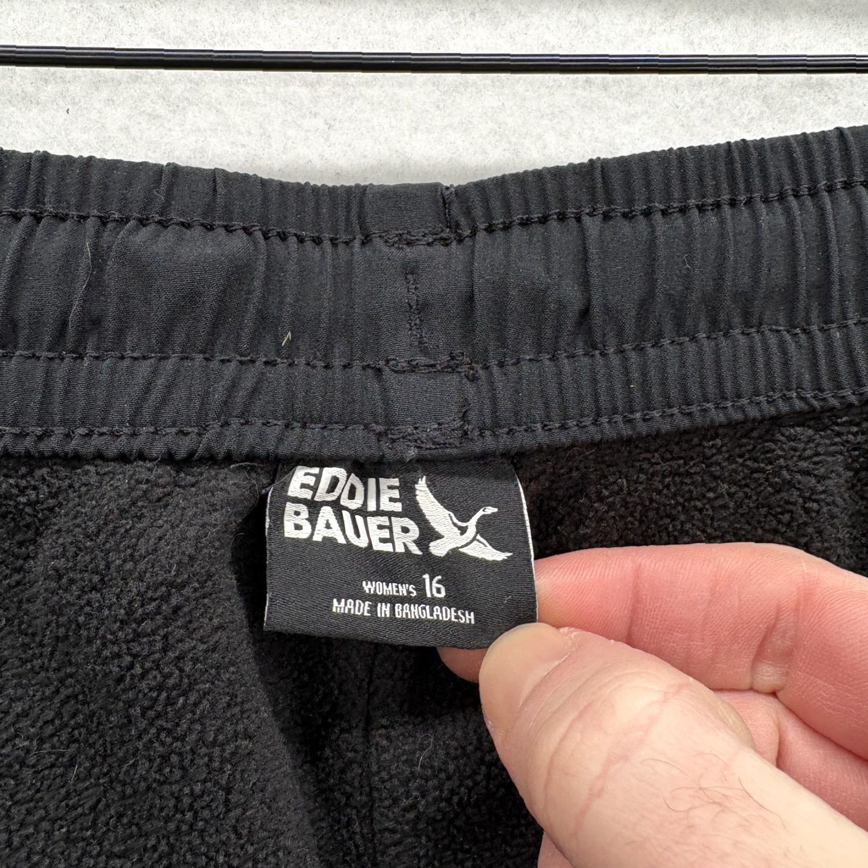 Eddie Bauer Eddie Bauer Fleece Lined Pant Womens 16 Black Jogger Pockets Zip Pocket Tapered Inseam 30 Winter Hiking Casual Sportswear Size 38" / US 16 / IT 52 - 3 Thumbnail