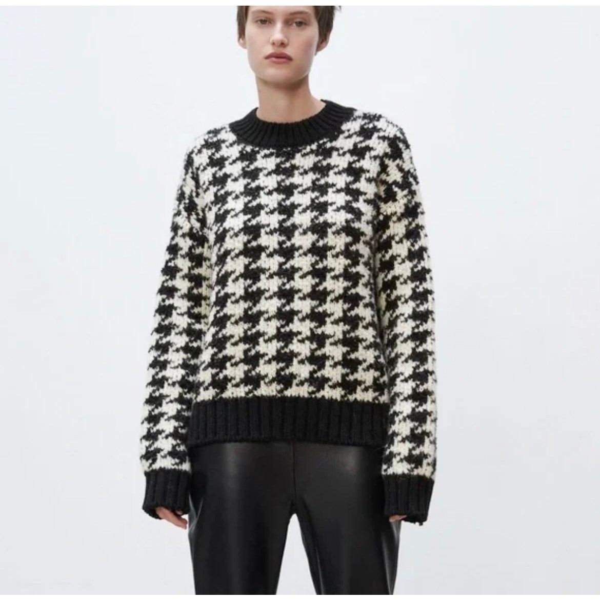 Zara Zara Black White Houndstooth Knit Crewneck Pullover Sweater Size XS / US 0-2 / IT 36-38 - 1 Thumbnail