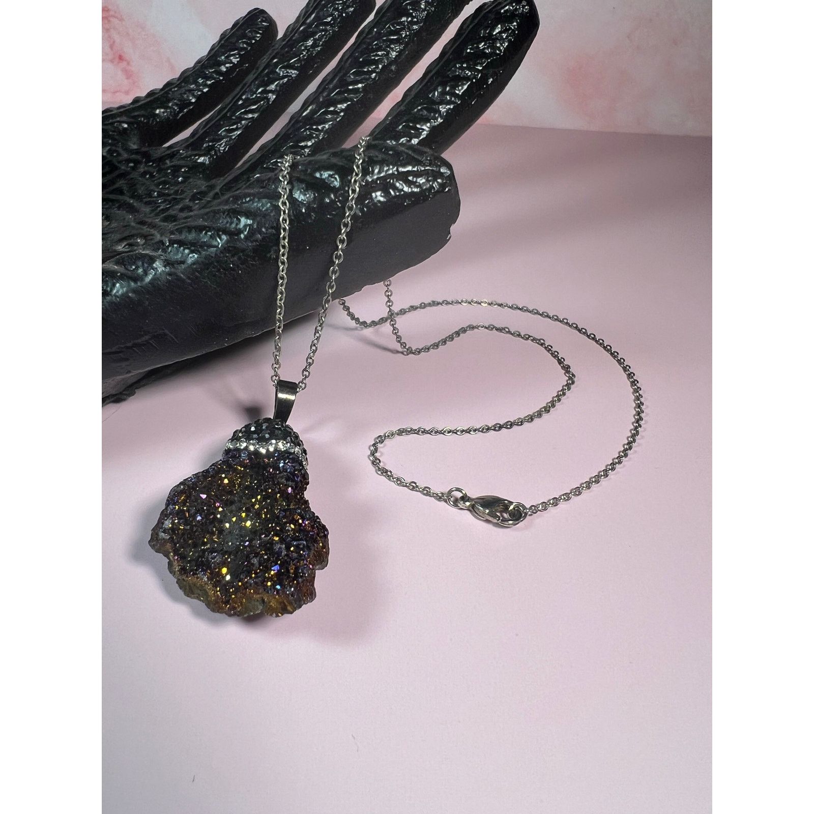 Handmade Druzy quartz necklace Size ONE SIZE - 1 Thumbnail