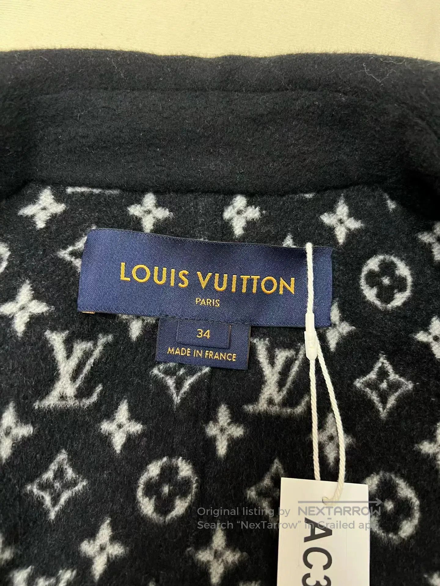 Louis Vuitton Louis Vuitton Long Coat with Logo Lining. Size XXS / US 00 / IT 34 - 3 Thumbnail