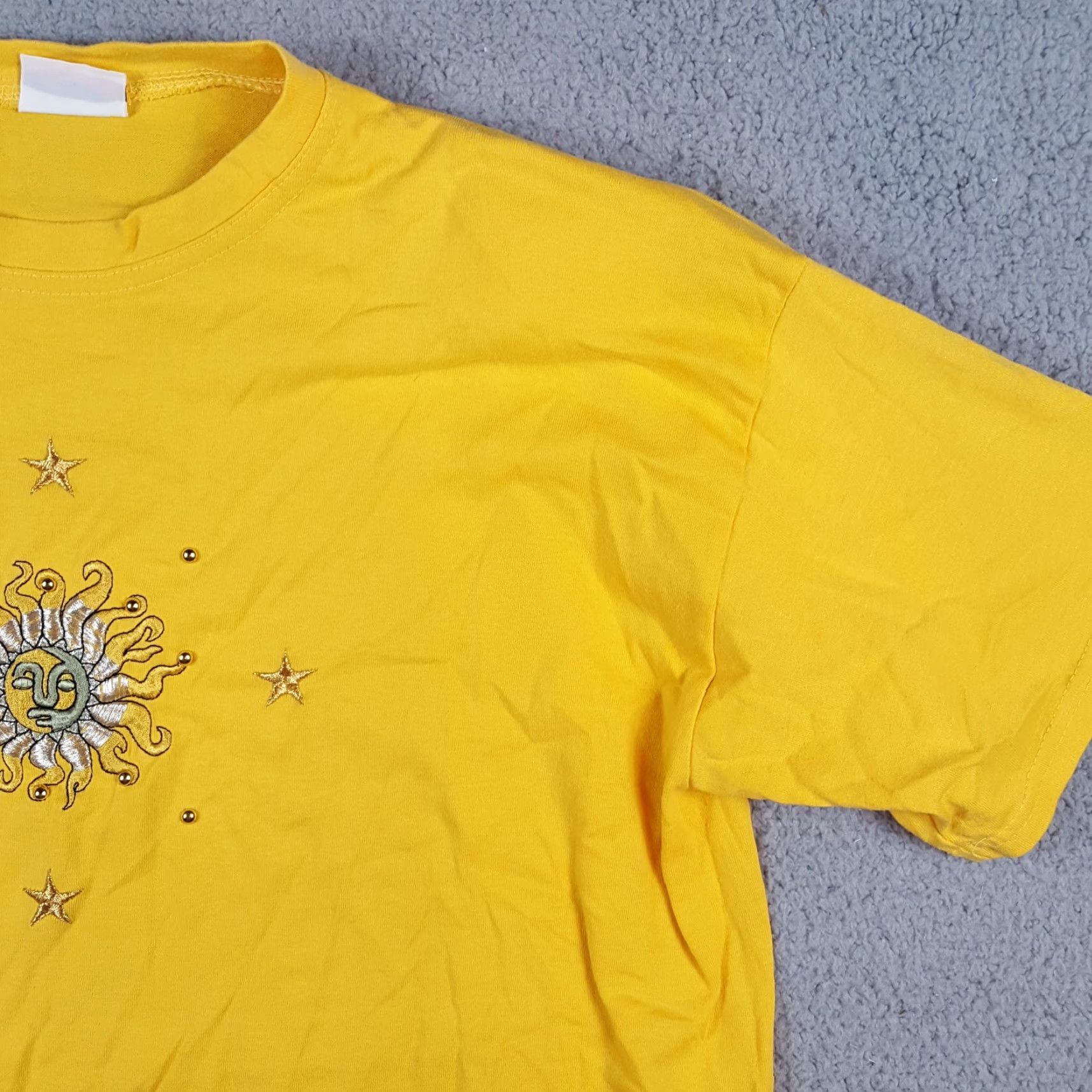 Vintage Vintage Bobbie Brooks Women’s XL T-Shirt Short Sleeve 90s Sun Embroidered Space Stars Yellow Size XL / US 12-14 / IT 48-50 - 4 Thumbnail