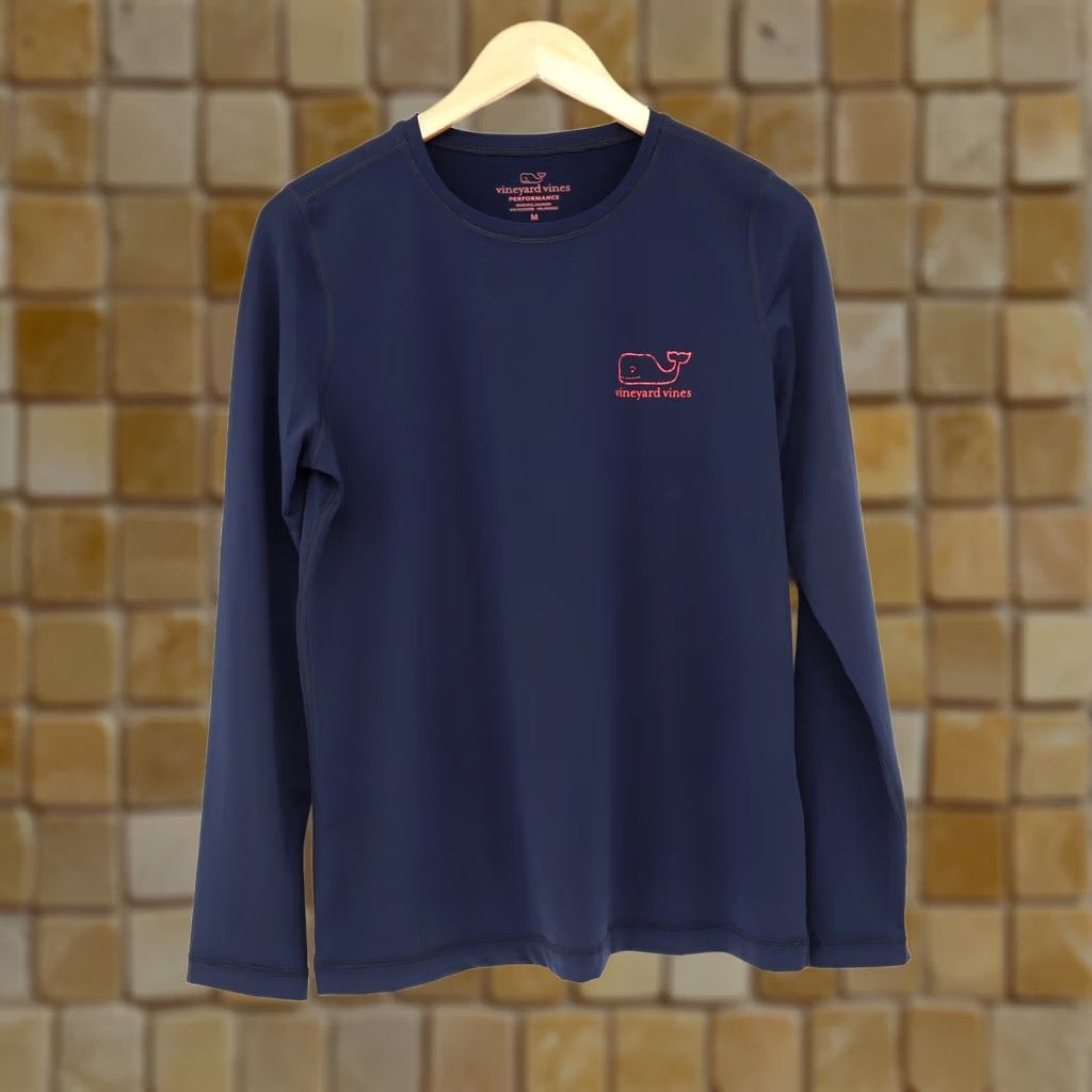Vineyard Vines Vineyard Vines Women’s Navy Blue Long Sleeve T-Shirt Sz M Performance Shirt Women’s Long Sleeve Polyester Spandex Size M / US 6-8 / IT 42-44 - 1 Thumbnail
