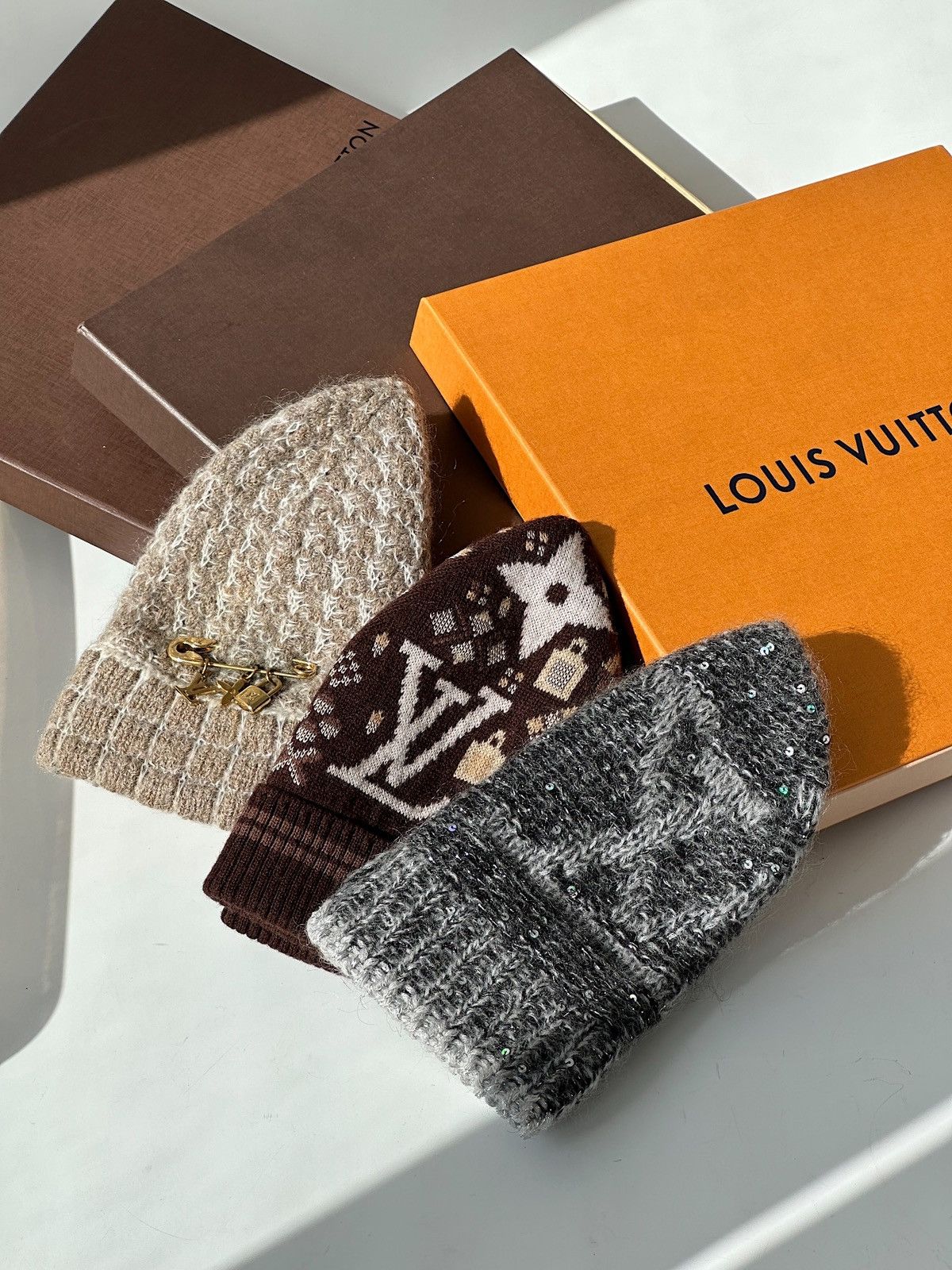 Louis Vuitton LOUIS VUITTON Wool Logo Beanie Hat Monogram Intarsia Brown Size ONE SIZE - 11 Thumbnail