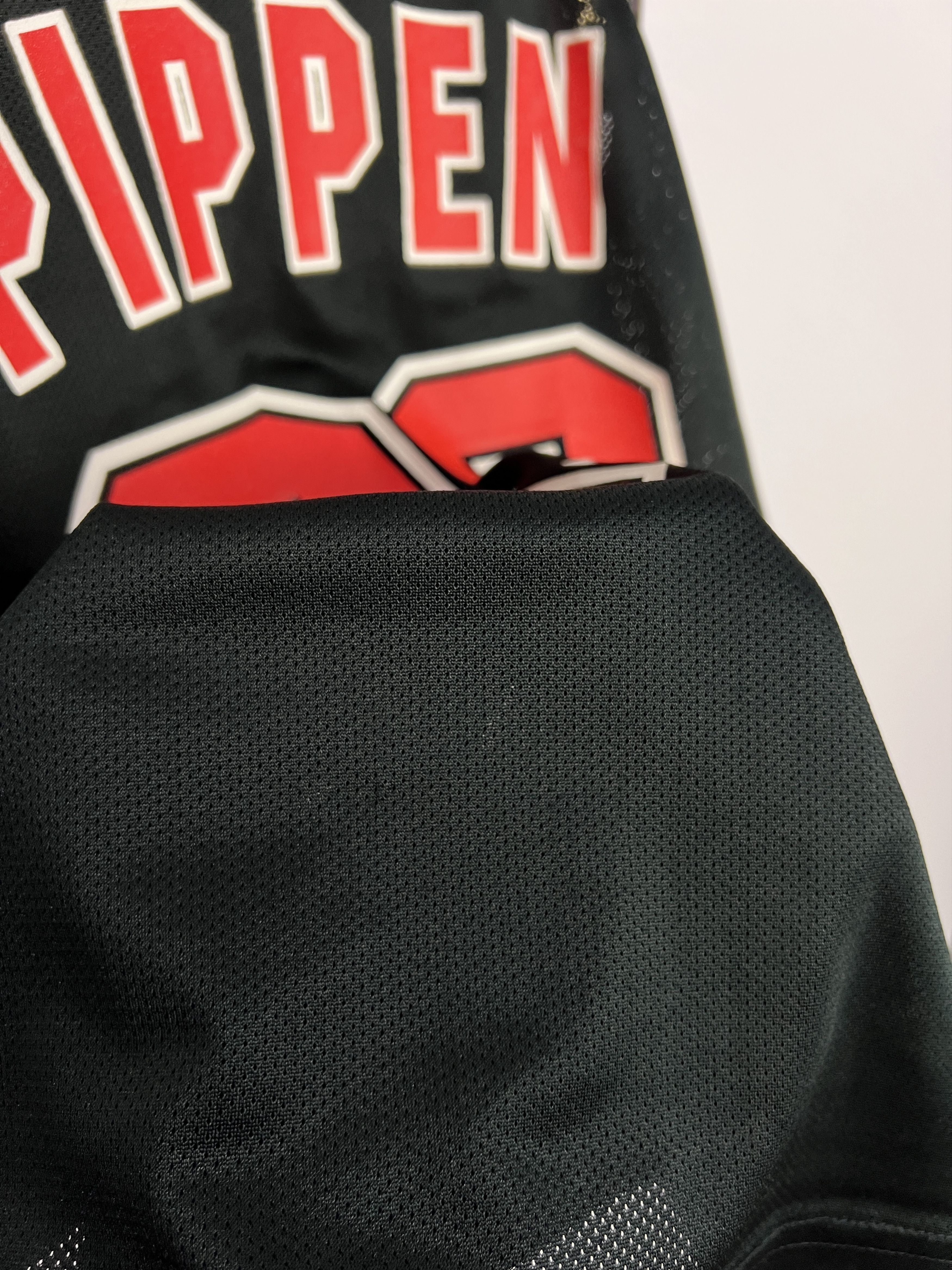 Champion Vintage 90's Champion Chicago Bulls Pippen NBA Jersey Shirt Size US M / EU 48-50 / 2 - 10 Thumbnail