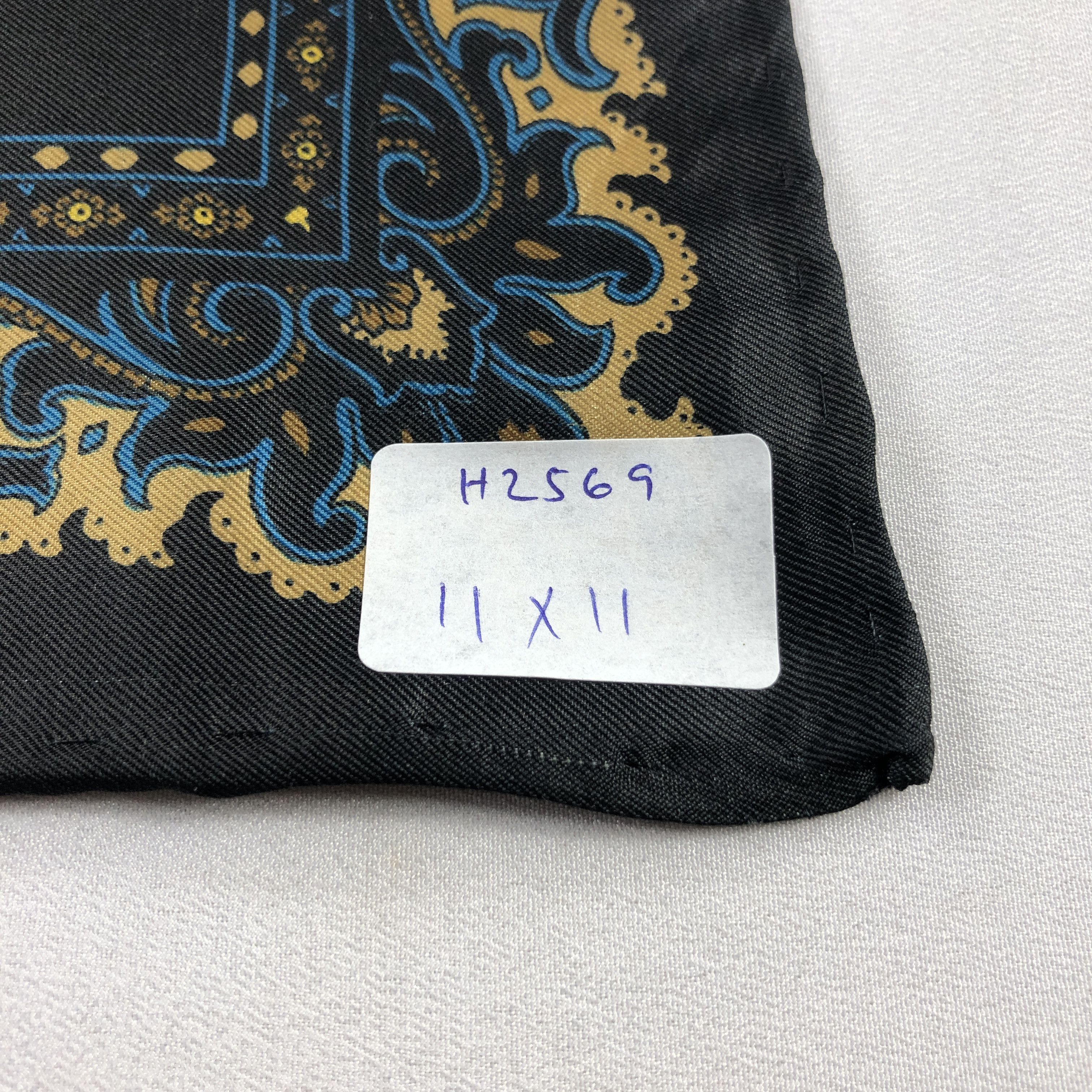 Vintage Vintage Paisley Silk Handkerchief Bandana H2569 Size ONE SIZE - 6 Thumbnail