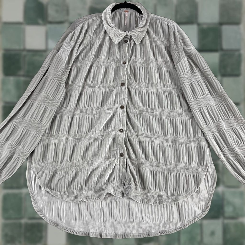 Free People Free People Button-Up Shirt Womens Medium Gray Velour Long Sleeve Casual Velvet Size M / US 6-8 / IT 42-44 - 1 Thumbnail