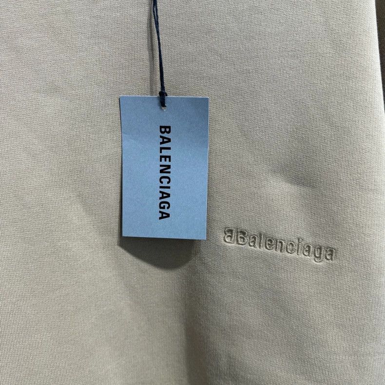 Balenciaga Balenciaga Beige BB Logo Crewneck Sweatshirt Size US S / EU 44-46 / 1 - 5 Thumbnail