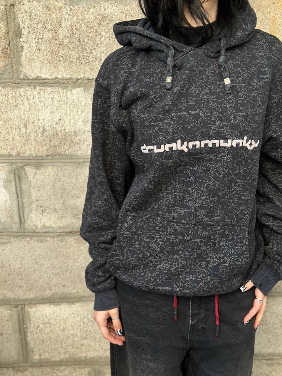 DrunknMunky VTG Drunk Monkey Hoodie Multi-logo Size M Y2K SK8 00s USa Size US M / EU 48-50 / 2 - 9 Thumbnail