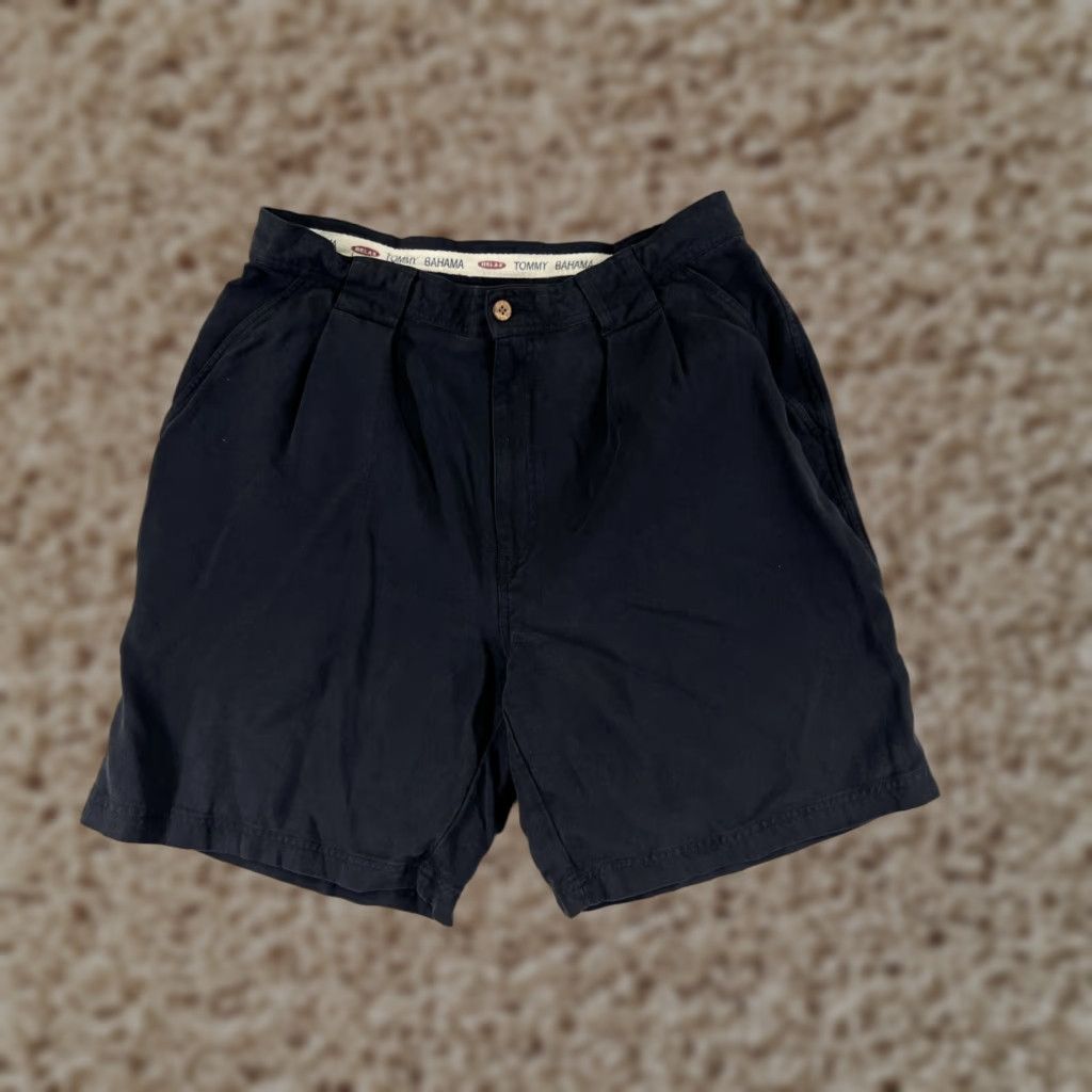 Tommy Bahama Tommy Bahama Shorts Men 34 Black 100% Silk Pleated Golf Vacation Beach Bermuda Easy Care Quick Dry Pockets Logo Solid Size US 34 / EU 50 - 1 Thumbnail