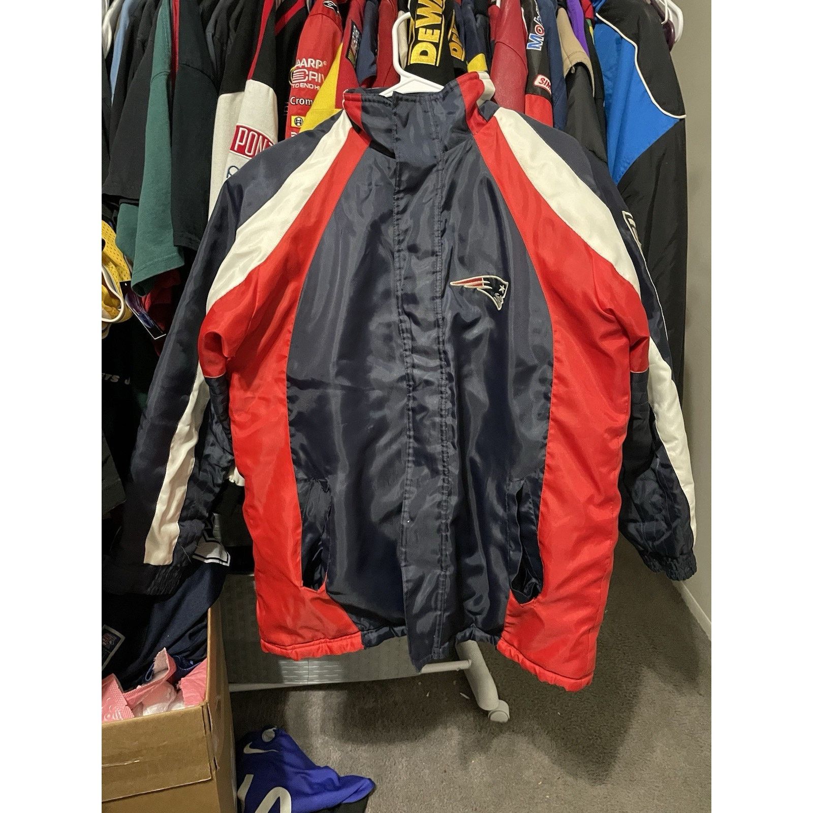 NFL Size M(Men’s)- NFL New England Patriots Puffer Coat Jacket Size US M / EU 48-50 / 2 - 1 Thumbnail