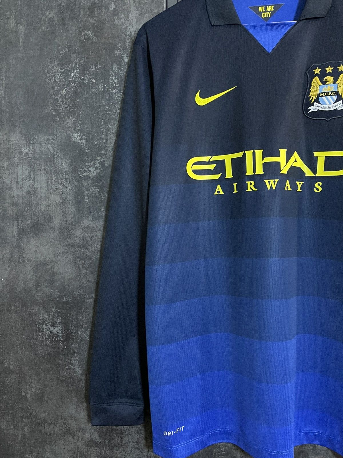 Nike Rare 2014 Nike Manchester City Long Sleeve Soccer Jersey Size US M / EU 48-50 / 2 - 4 Thumbnail