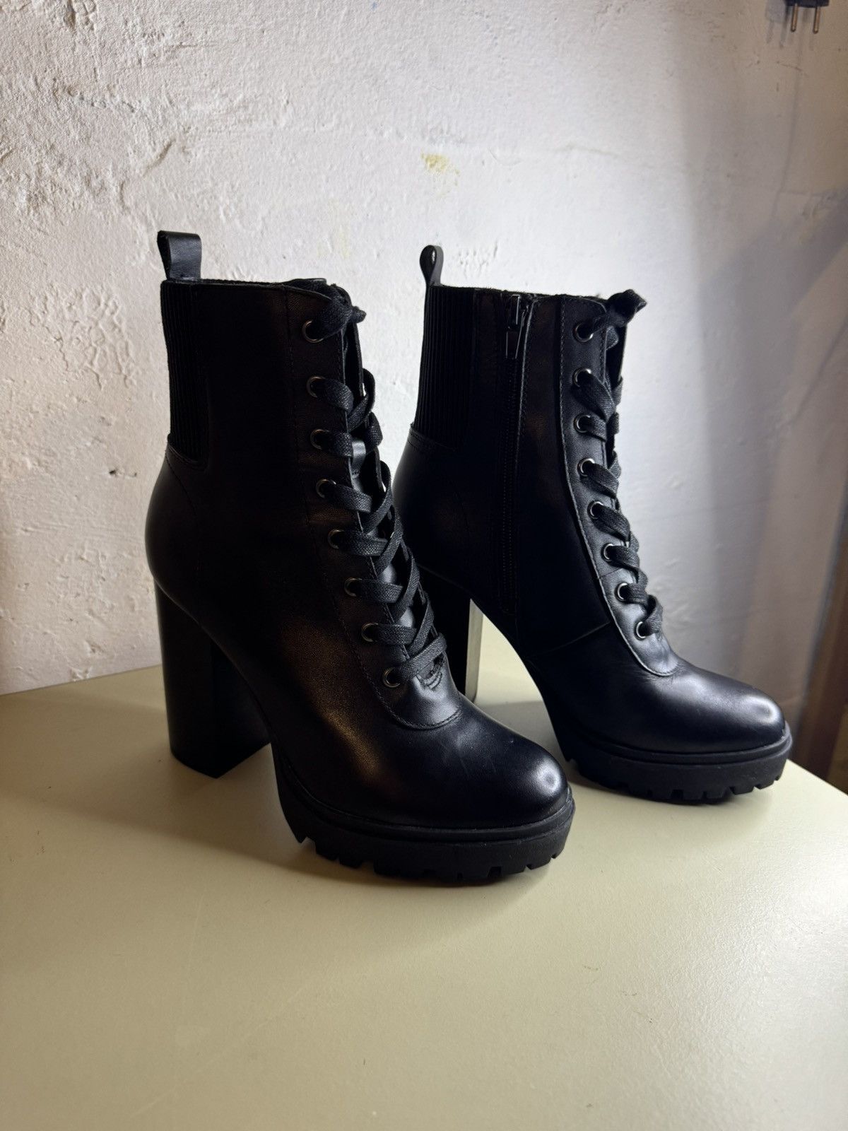 Steve Madden Steve Madden Black Boots Size US 5 / IT 35 - 2 Thumbnail
