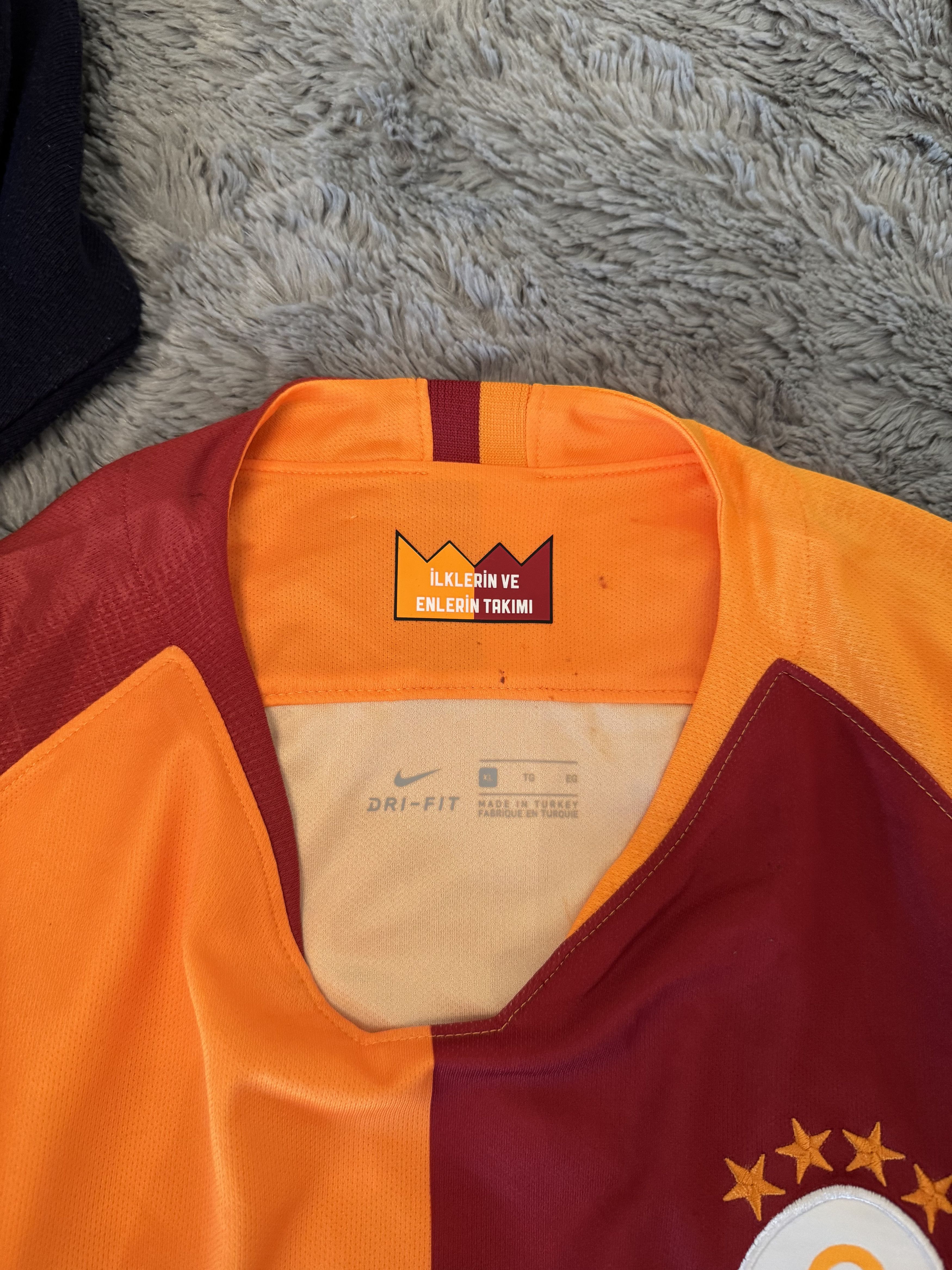 Nike Galatasaray 2018 2019 Home Football Soccer Jersey Shirt Nike Size US XL / EU 56 / 4 - 7 Thumbnail