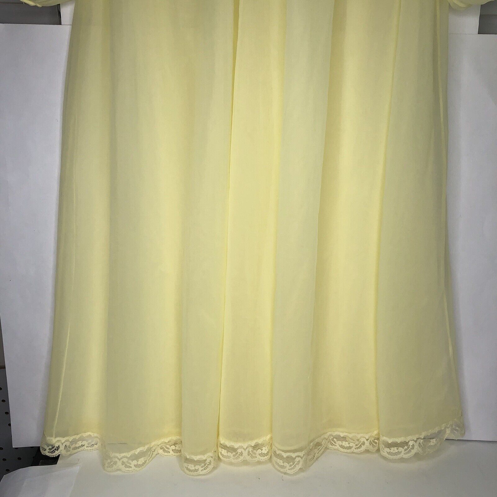 Other VTG SHADOWLINE Nylon Night Gown Peignoi Size S Yellow Sheer Size S / US 4 / IT 40 - 4 Thumbnail