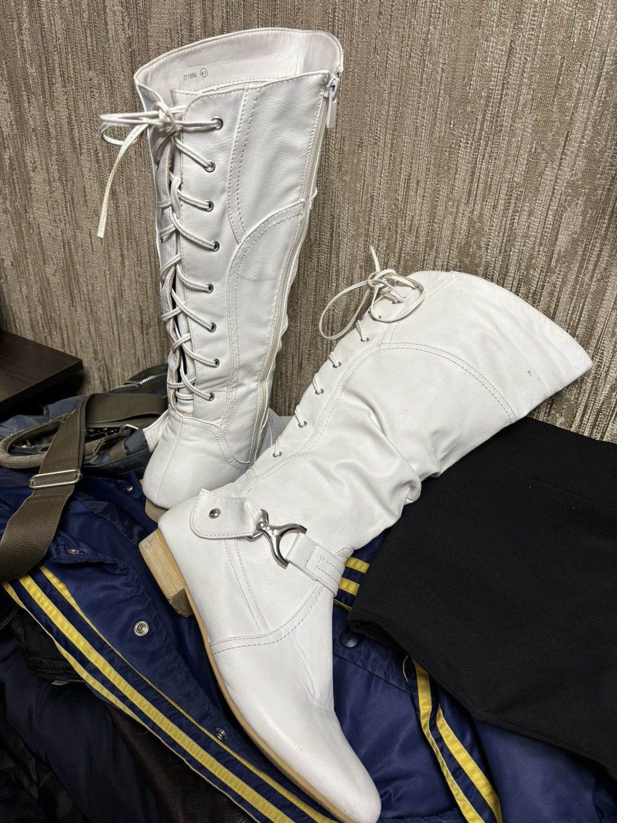 Vintage White Avant-garde leather boots Size US 8 / IT 38 - 4 Thumbnail