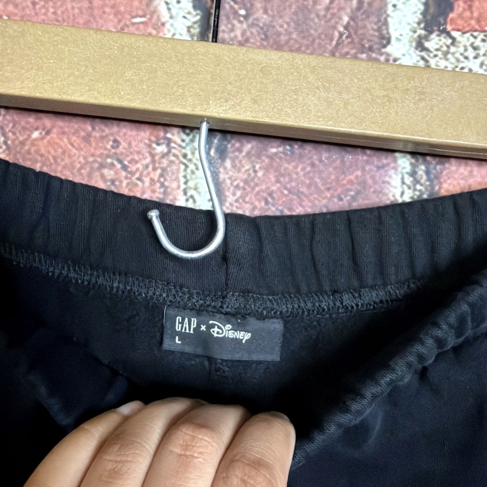 Gap Gap Disney Joggers Pants Unisex Adults L Black Cotton Mickey Mouse Athleisure Size US 33 - 3 Thumbnail