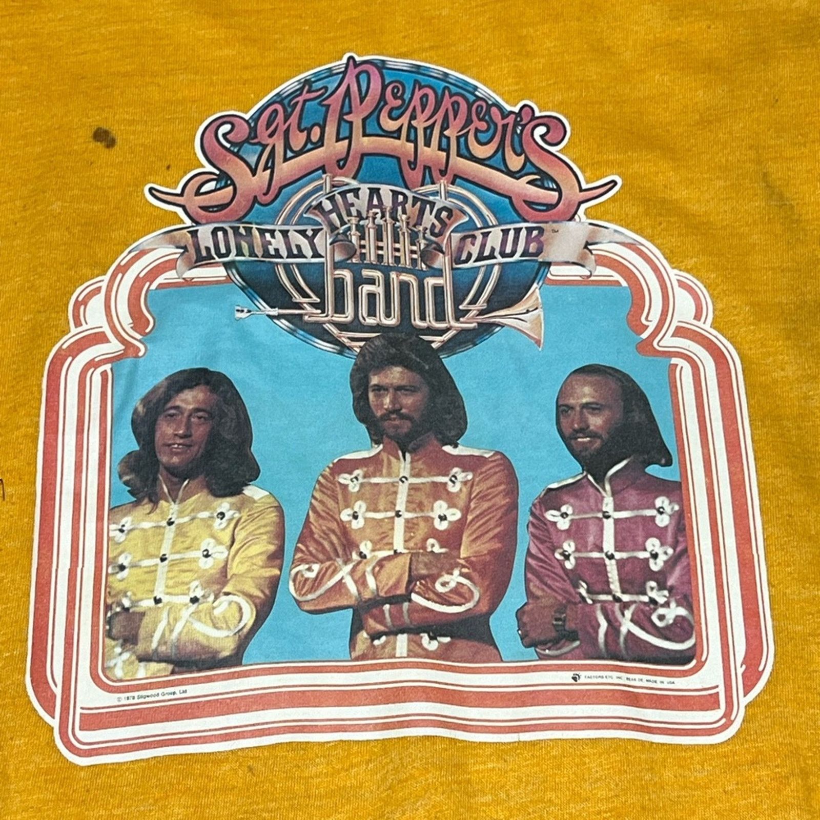 Band Tees VTG 70s BEE GEES Sgt. Peppers Lonely Hearts Club Band Shirt Size US M / EU 48-50 / 2 - 2 Thumbnail