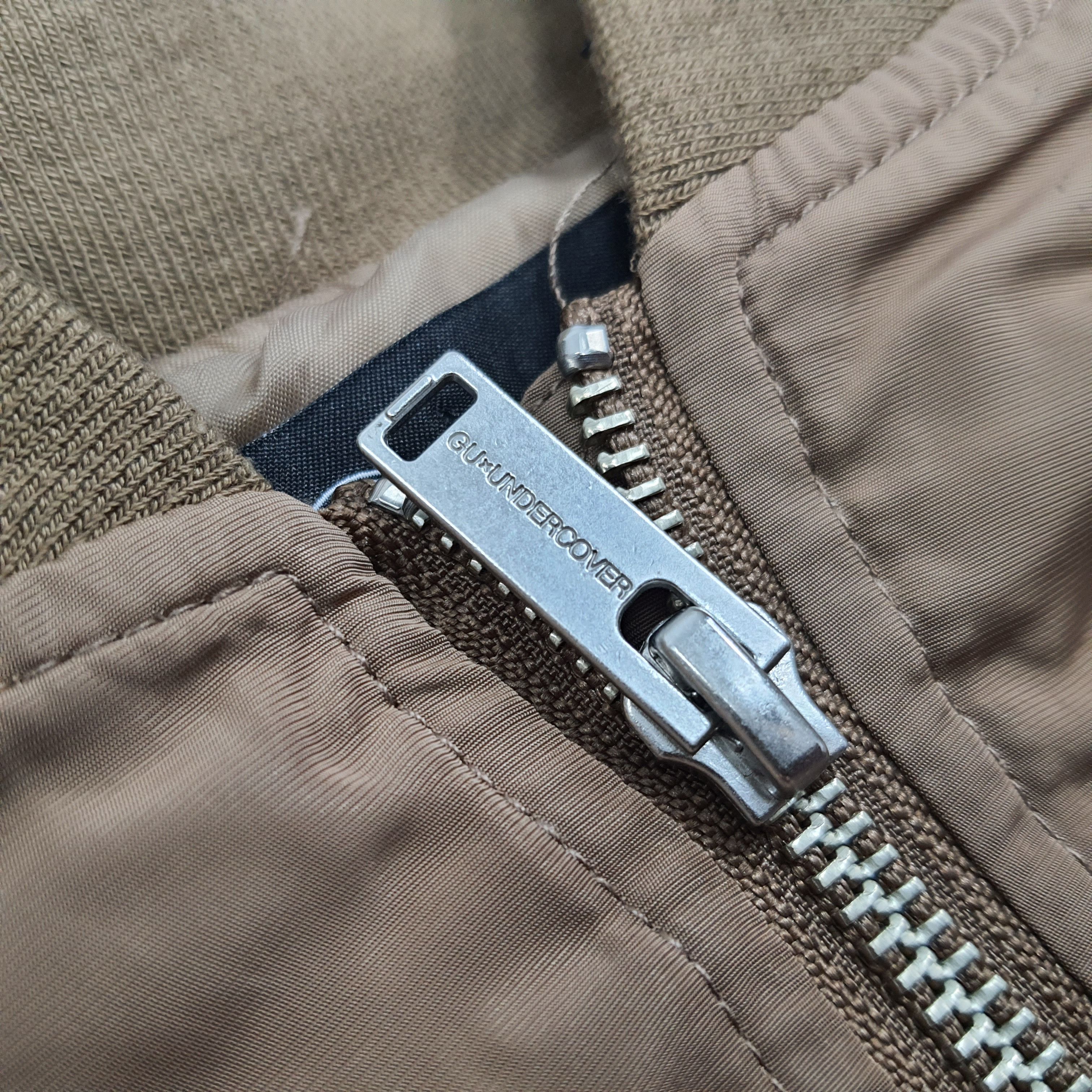 GU × Undercover Vintage GU Undercover Custom Logo Bomber Jacket C275N10 Size US L / EU 52-54 / 3 - 6 Thumbnail