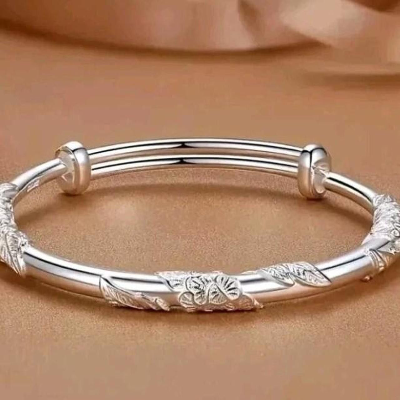 Other Silver adjustable bangle bracelet Size ONE SIZE - 3 Thumbnail