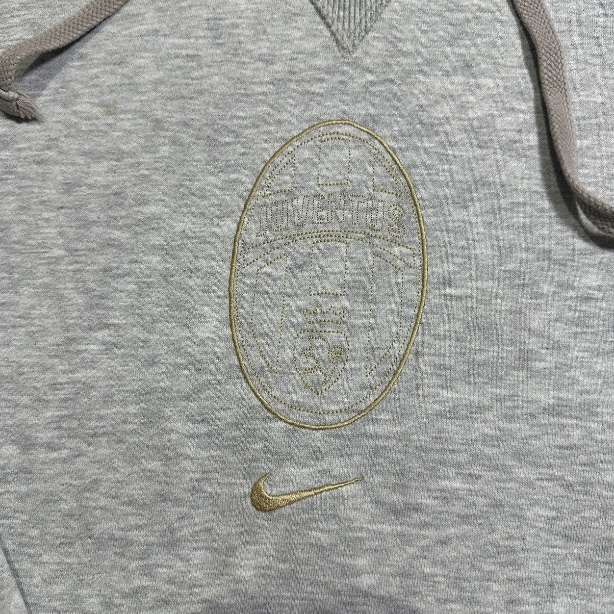 Nike VINTAGE HOODIE JUVENTUS BY NIKE CENTER 00s Size US M / EU 48-50 / 2 - 3 Thumbnail