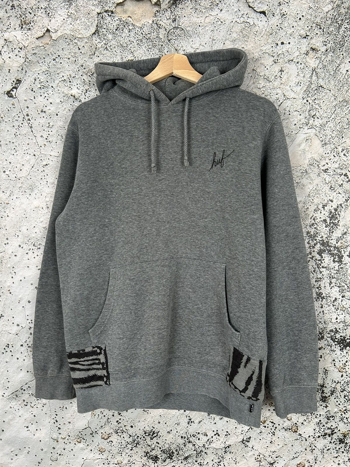 Huf Vintage HUF Skateboards Hoodie Streetwear Hype Rap Size US S / EU 44-46 / 1 - 3 Thumbnail