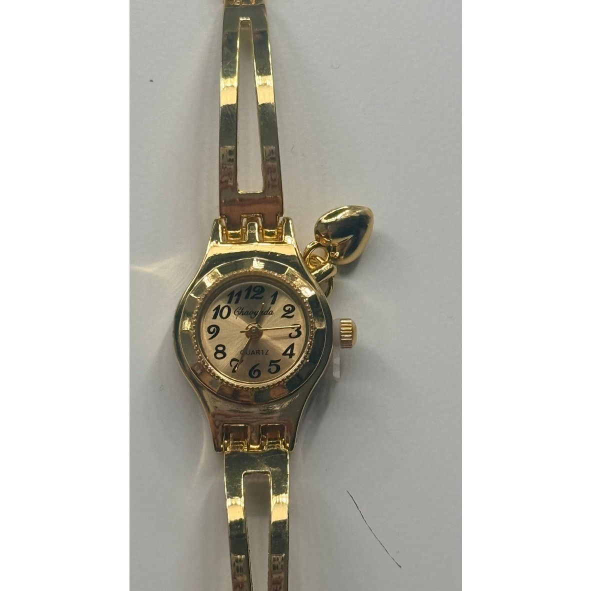 & Other Stories Elegant Gold Bracelet Watch for Women – Vintage Style Size ONE SIZE - 3 Thumbnail