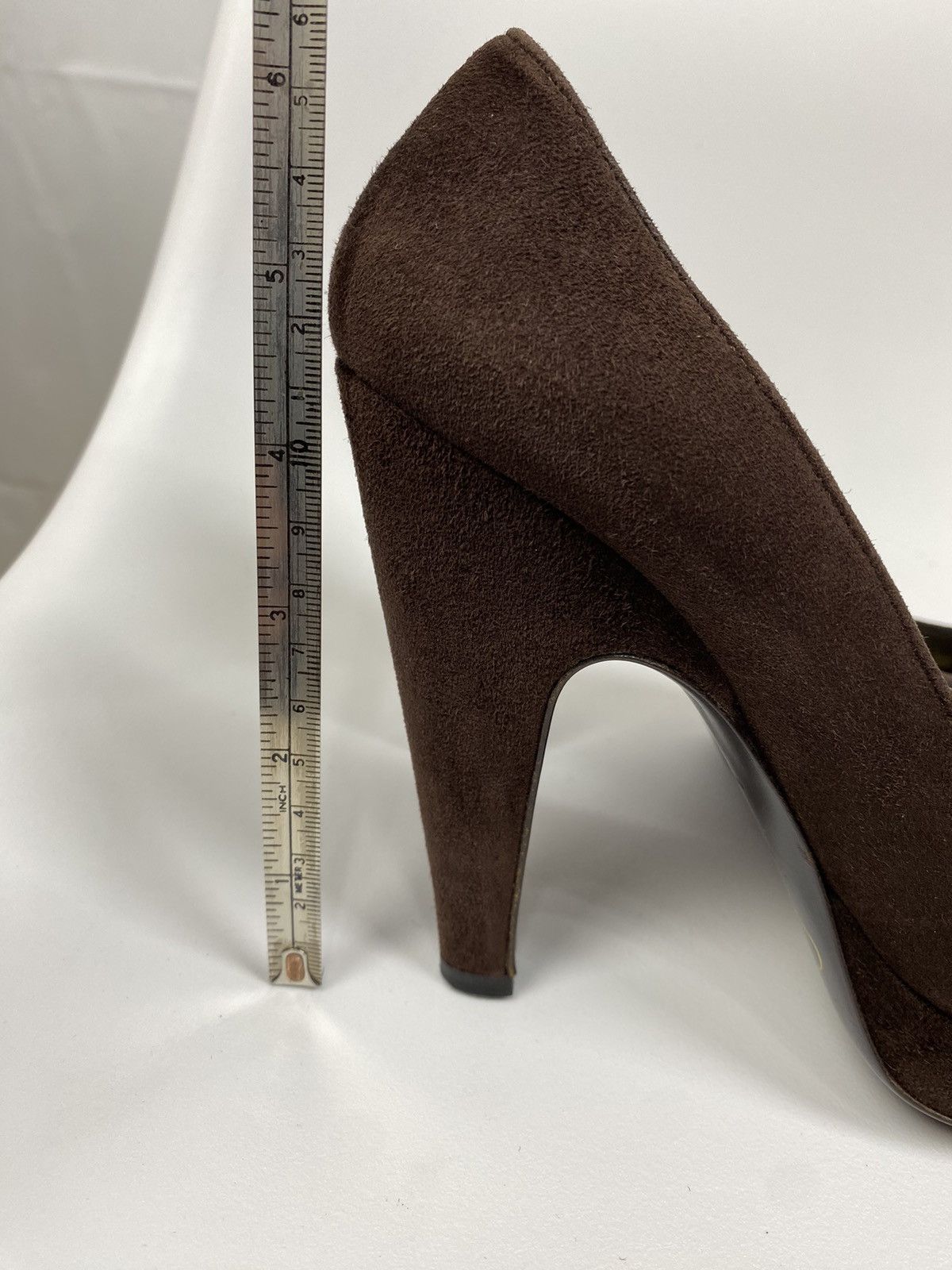 Prada Prada Suede Heels size 36 Size US 6 / IT 36 - 8 Thumbnail