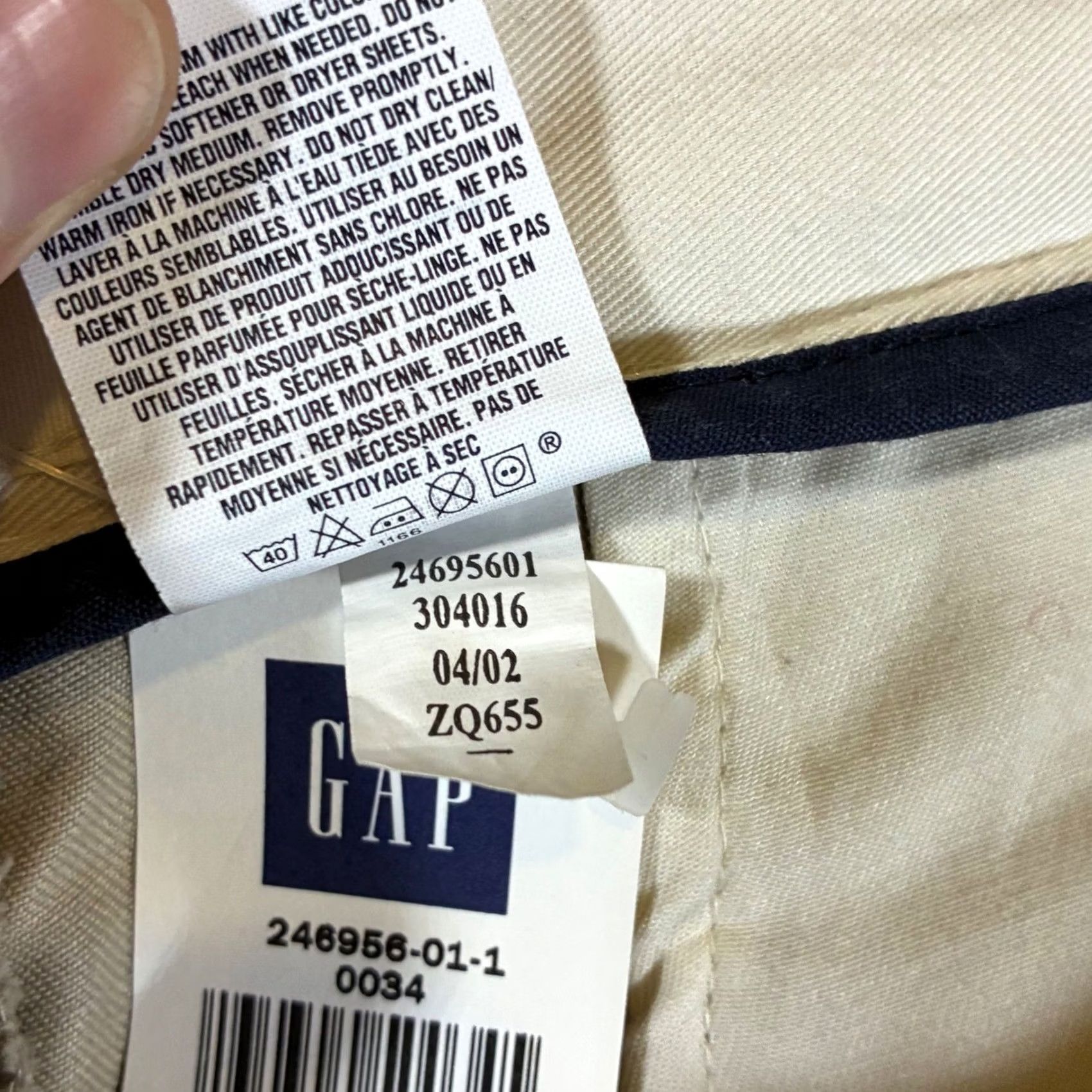Gap GAP Khakis Mens 34 Tan Chino Shorts Relaxed Fit Pleated Stretch Casual Workwear Beige Size US 34 / EU 50 - 6 Thumbnail