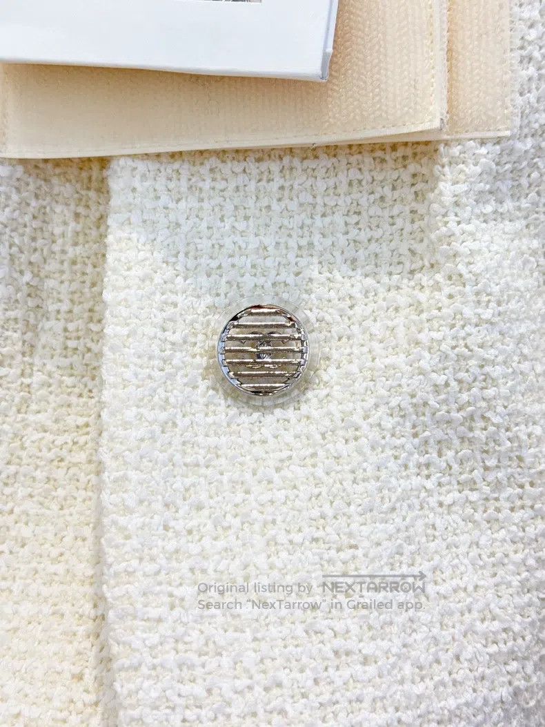 Chanel Chanel Data Centre Series Beige Velcro Small Fragrance Twe Size XS / US 0-2 / IT 36-38 - 4 Thumbnail