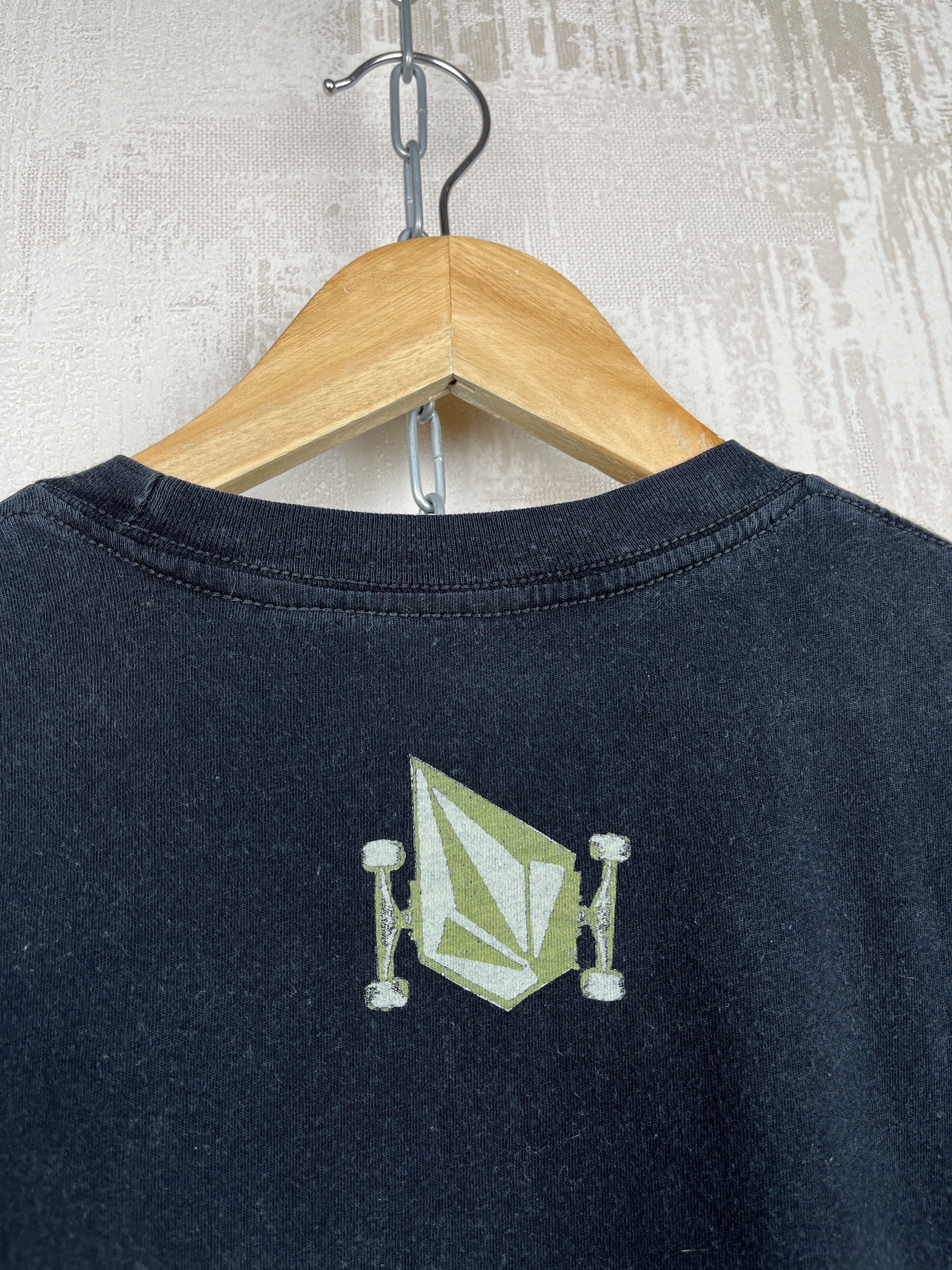 Vintage Volcom Vintage Skate Skateboarding T-shirt Size US M / EU 48-50 / 2 - 14 Thumbnail